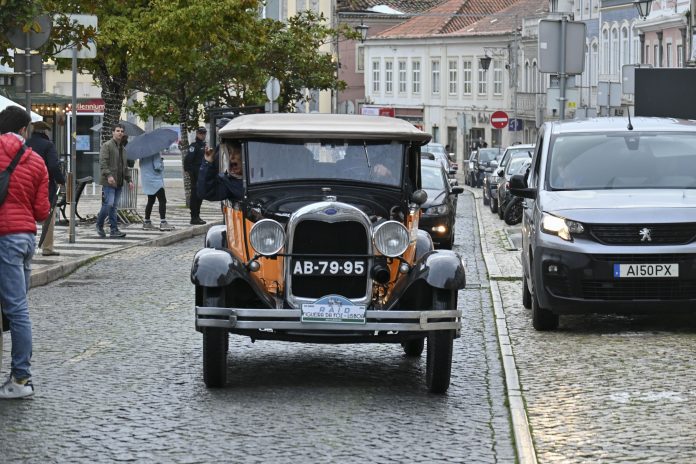 automóveis clássicos caldas da rainha praça de fruta